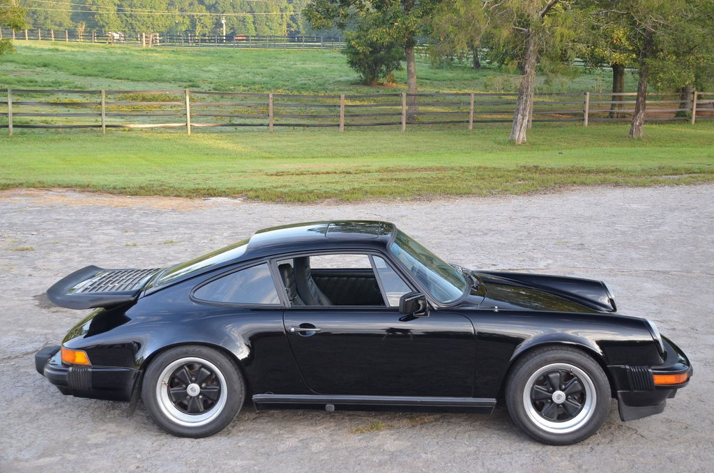 Porsche 911 Carrera 3.2 (US)