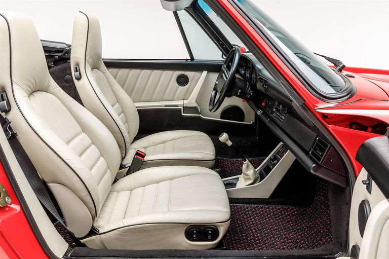 Porsche 911 Carrera 3.2 (US)