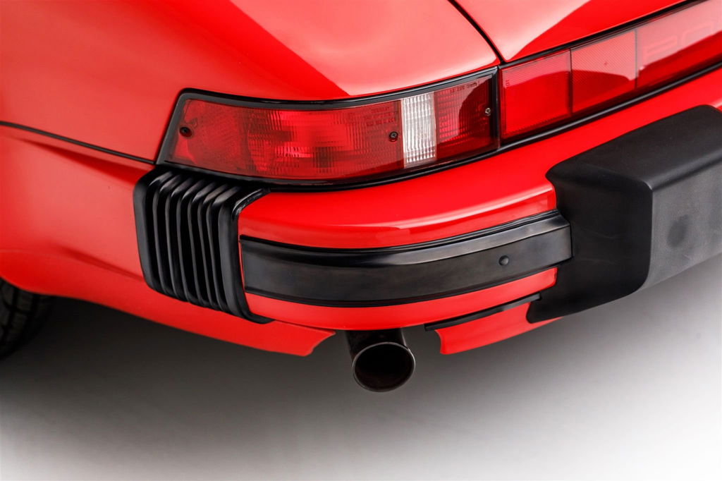 Porsche 911 Carrera 3.2 (US)