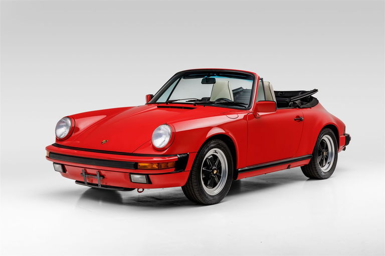 Porsche 911 Carrera 3.2 (US)