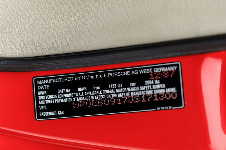 Porsche 911 Carrera 3.2 (US)