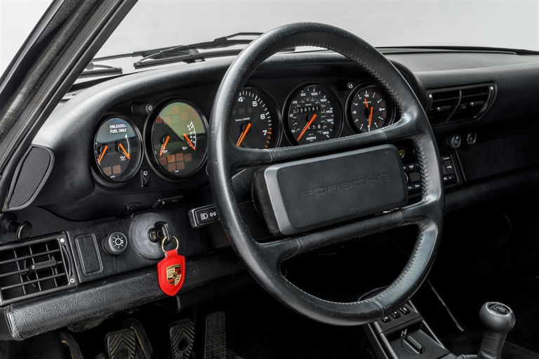 Porsche 964 Carrera 4