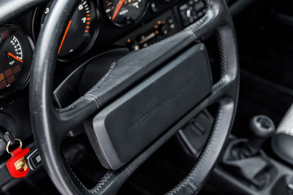 Porsche 964 Carrera 4