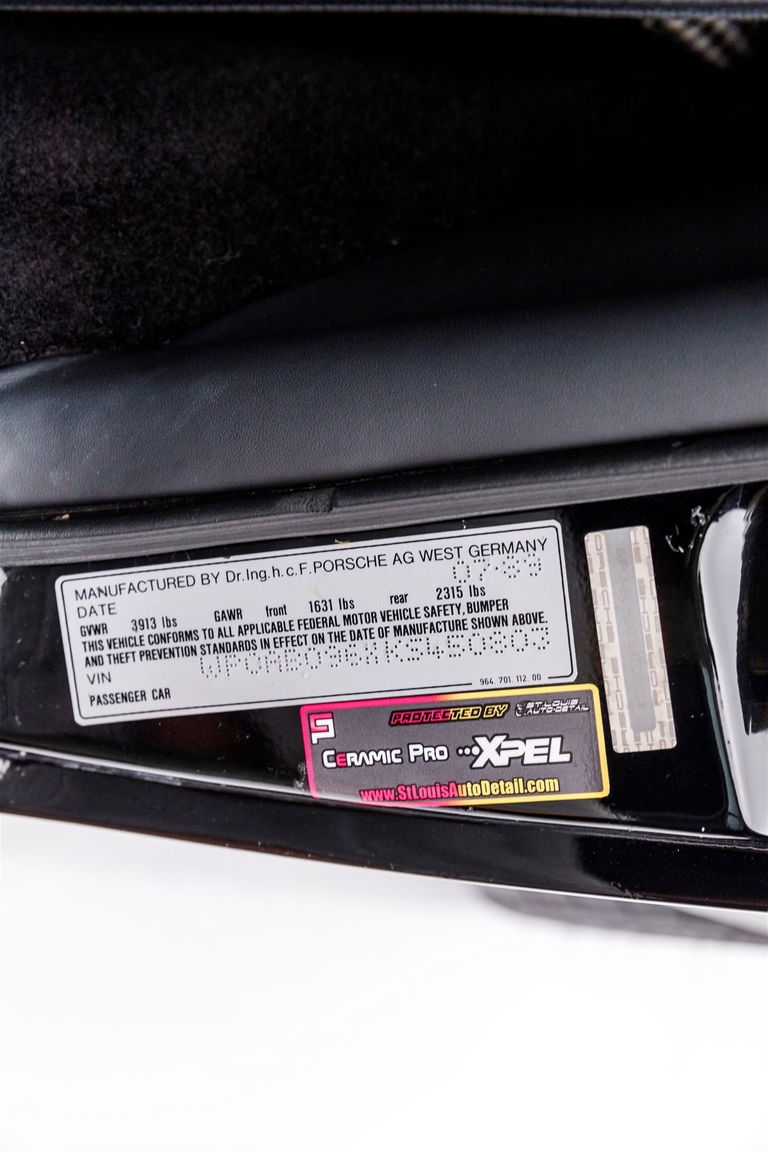 Porsche 964 Carrera 4