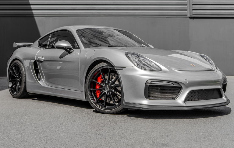 Porsche 981 Cayman GT4
