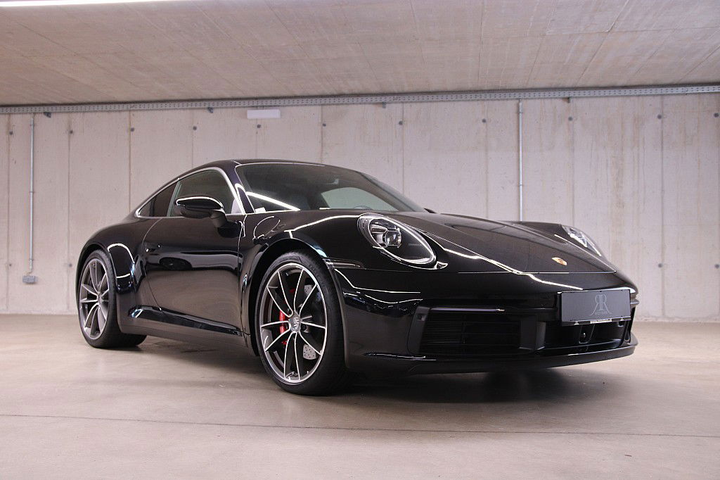 Porsche 992 Carrera 4S 2019 - elferspot.com - Marketplace for Porsche ...