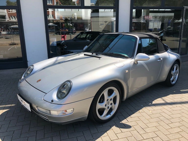 Porsche 993 Carrera Cabriolet in Arktissilber Metallic