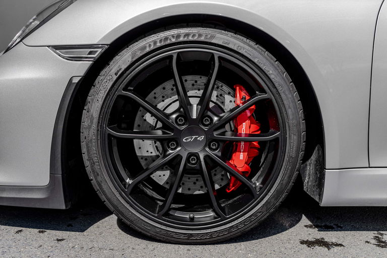 Porsche 981 Cayman GT4