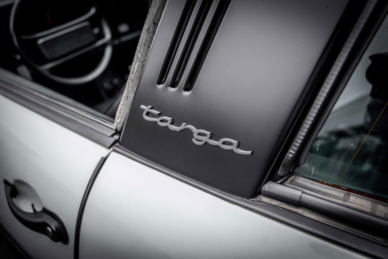 Porsche 911 Carrera 3.2 (US)