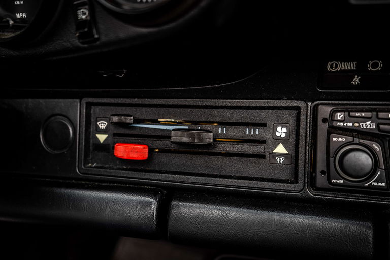 Porsche 911 Carrera 3.2 (US)