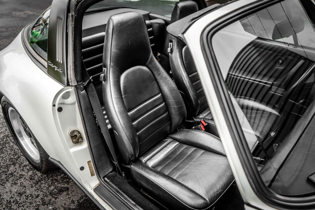 Porsche 911 Carrera 3.2 (US)