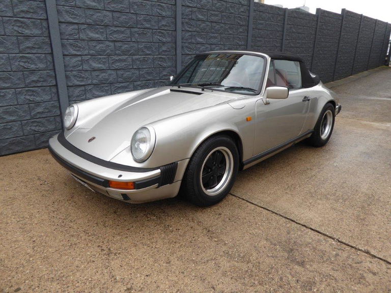 Porsche 911 Carrera 3.2