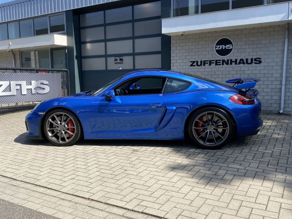 Porsche 981 Cayman GT4