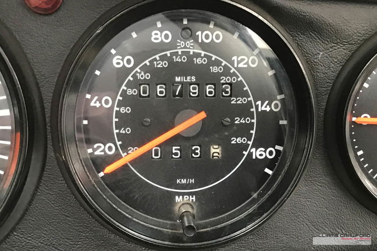 Porsche 911 Carrera 3.2