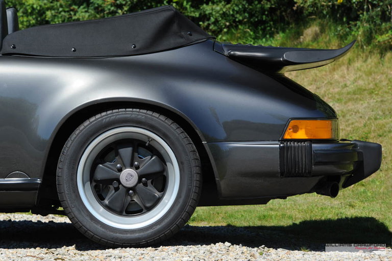 Porsche 911 Carrera 3.2