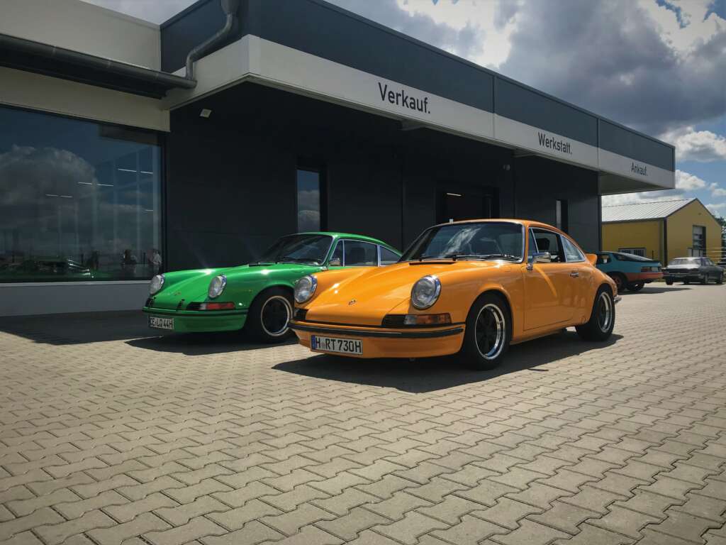 ikonA7 Porsche 911 Carrera RS Replica