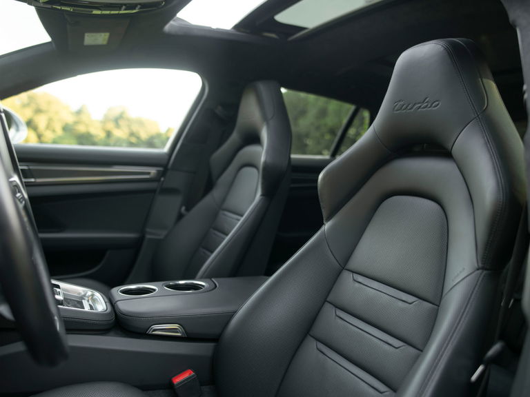Porsche Panamera Turbo