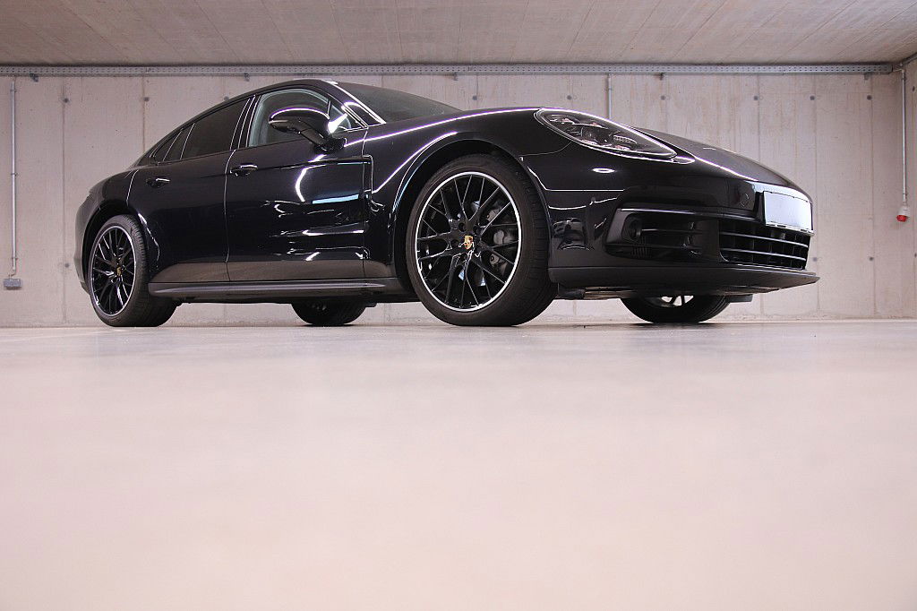 Porsche Panamera 4S