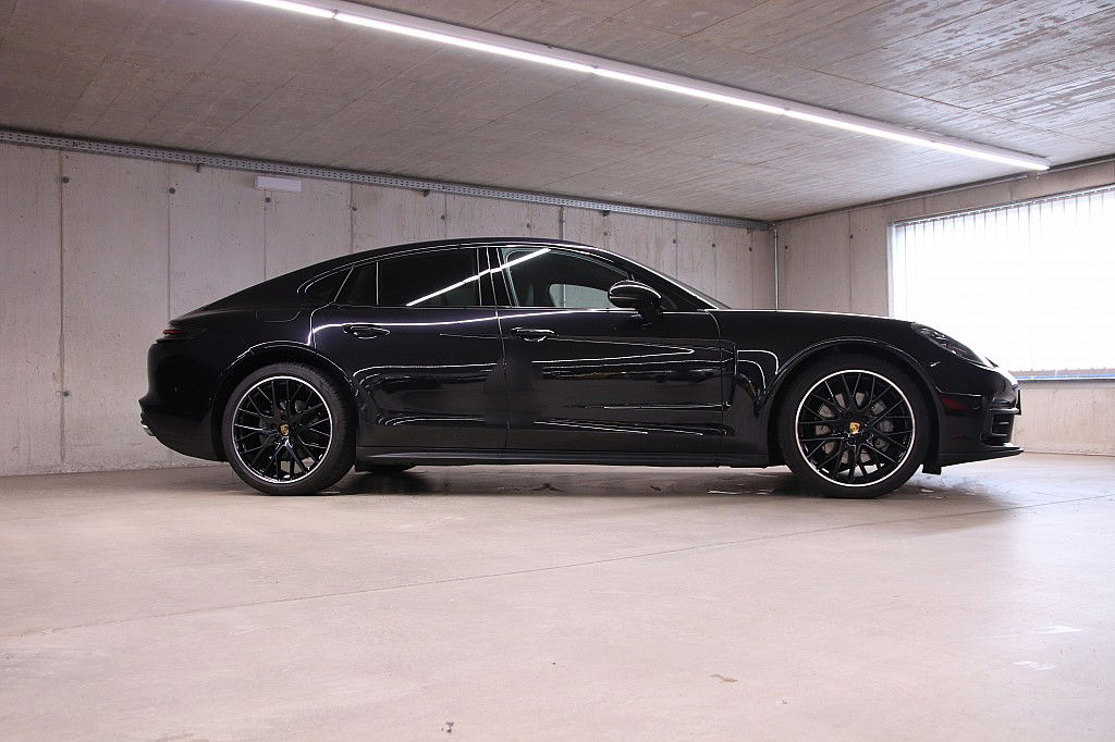 Porsche Panamera 4S