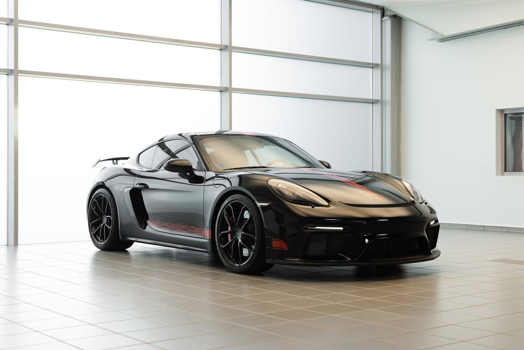 Porsche 718 Cayman GT4