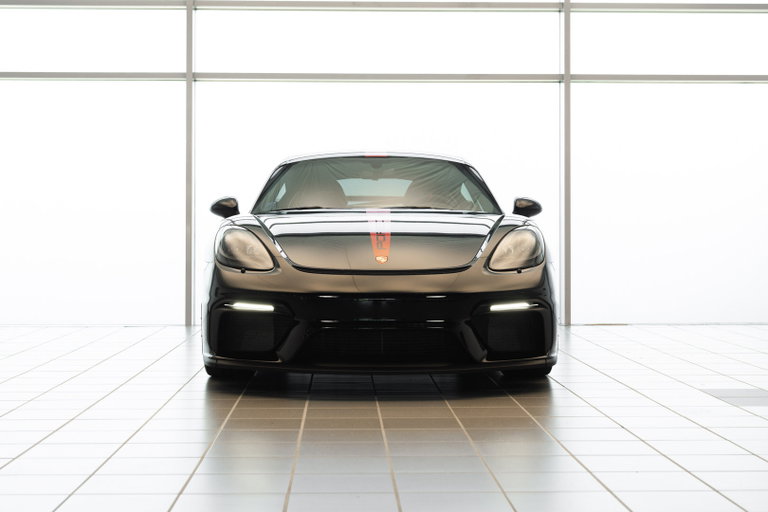 Porsche 718 Cayman GT4