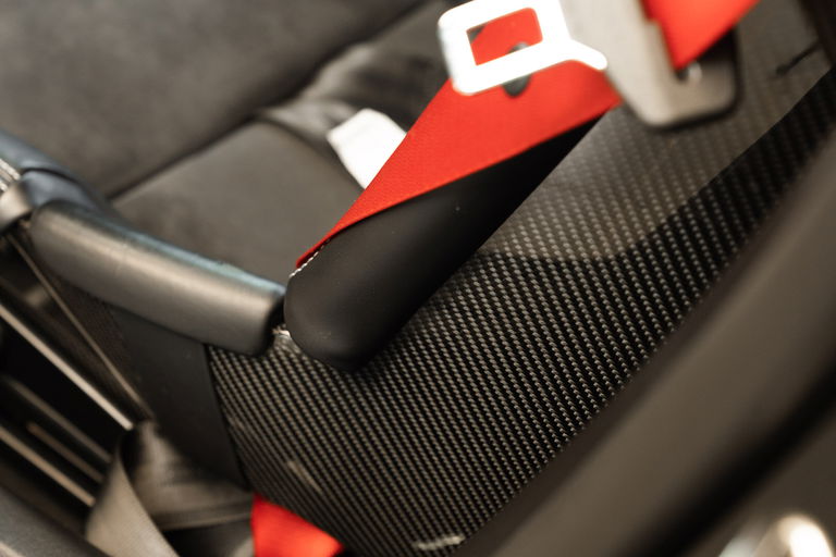 Porsche 718 Cayman GT4