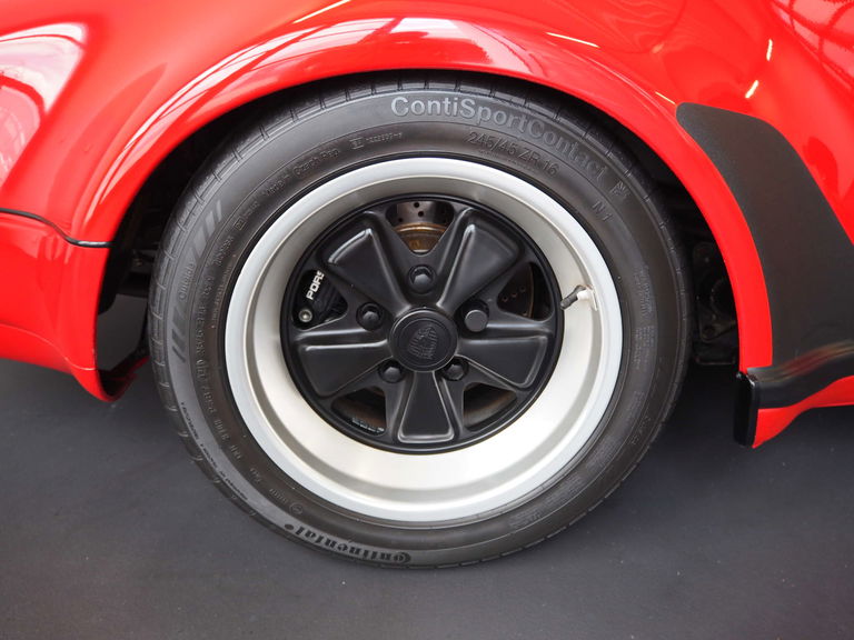 Porsche 911 Carrera 3.2 Speedster