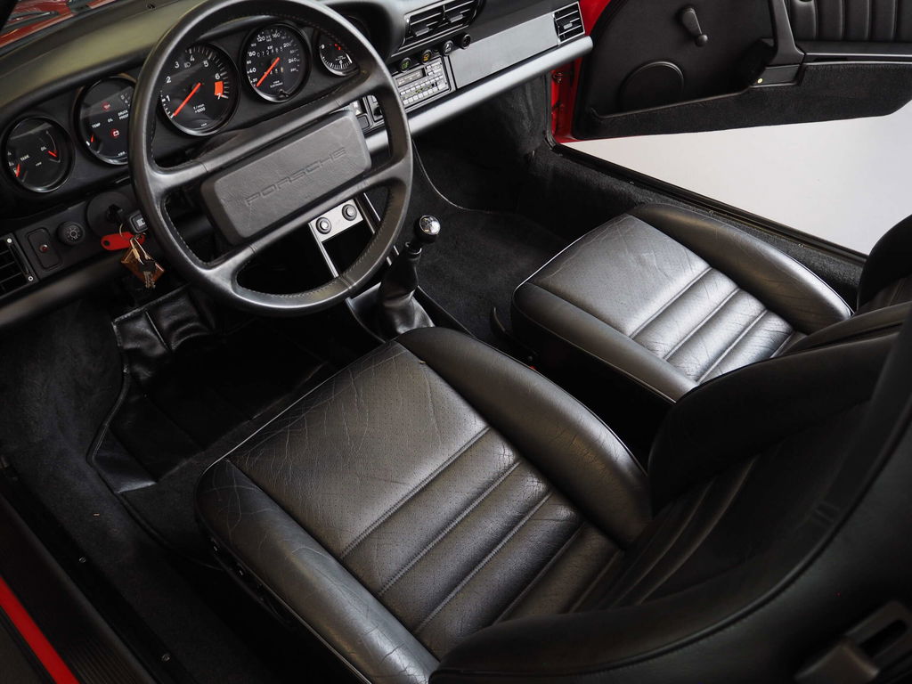 Porsche 911 Carrera 3.2 Speedster