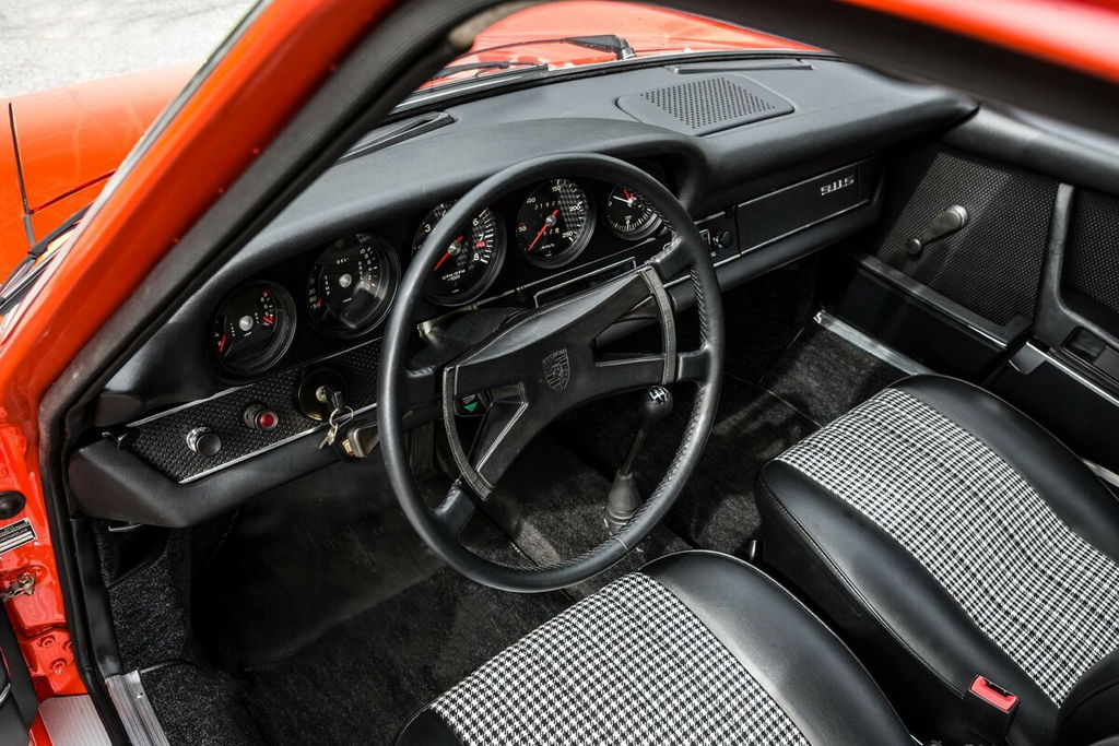 Porsche 911 S (F-Modell)