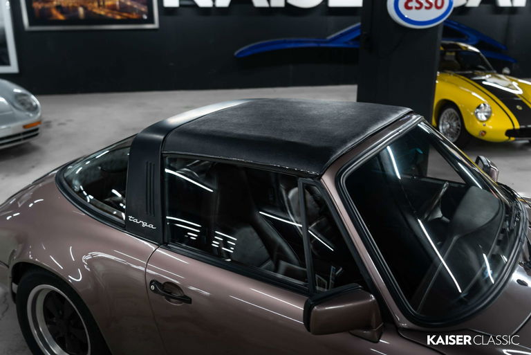 Porsche 911 Carrera 3.2 (US)