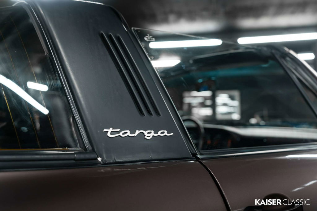 Porsche 911 Carrera 3.2 (US)