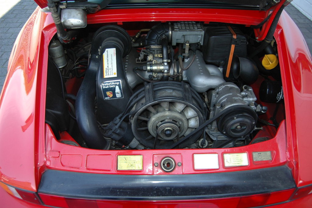 Porsche 911 Carrera 3.2