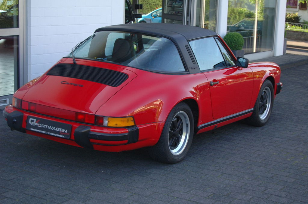 Porsche 911 Carrera 3.2