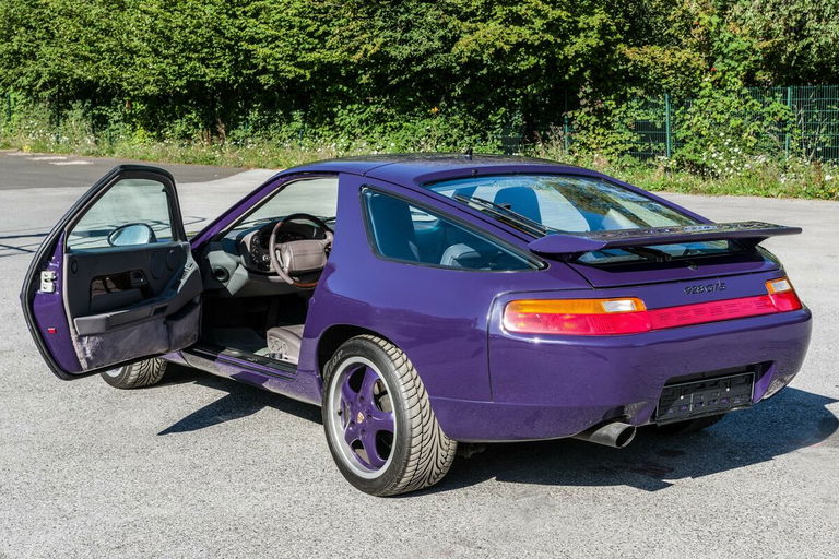 Porsche 928 GTS
