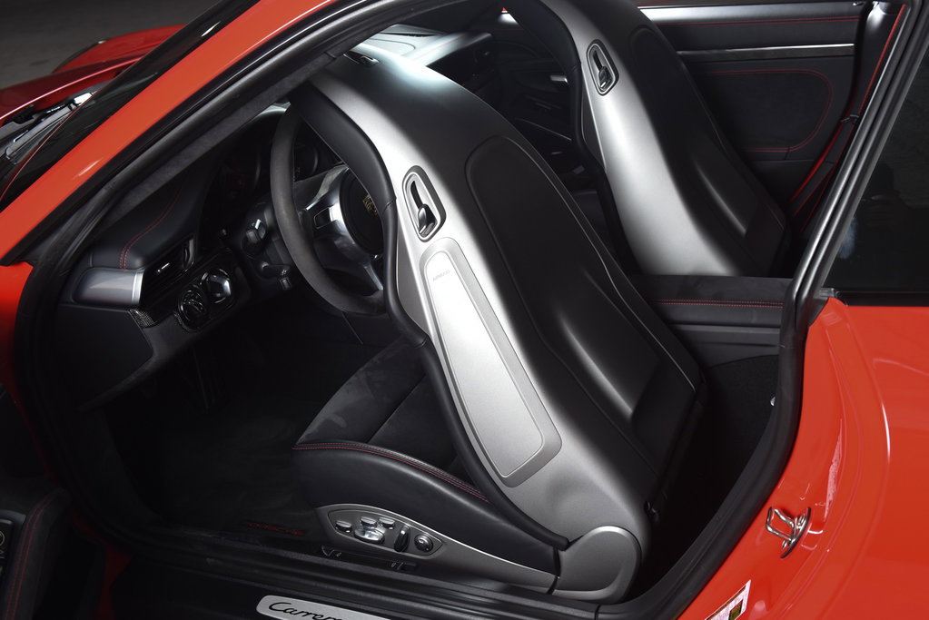 Porsche 991 Carrera GTS