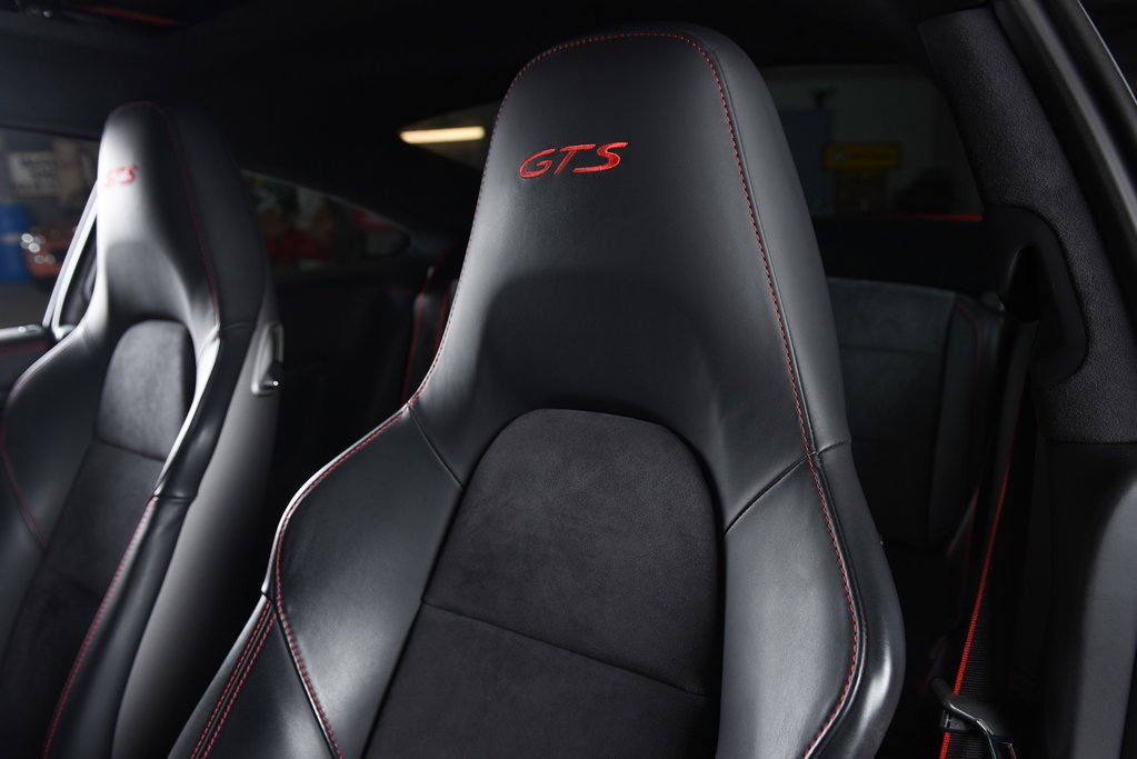 Porsche 991 Carrera GTS