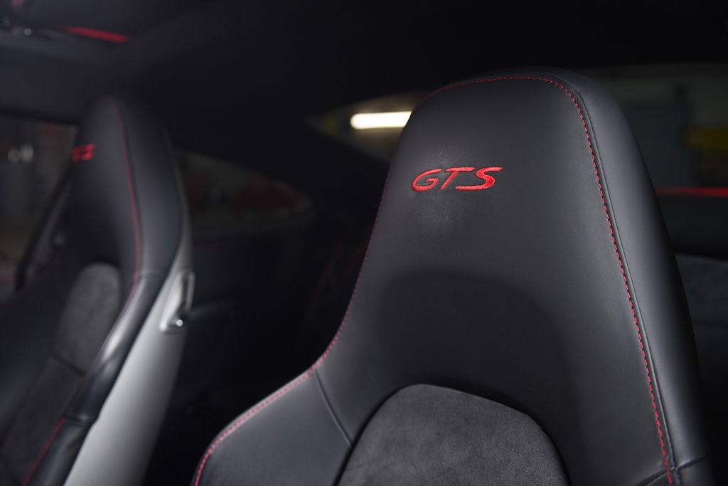 Porsche 991 Carrera GTS