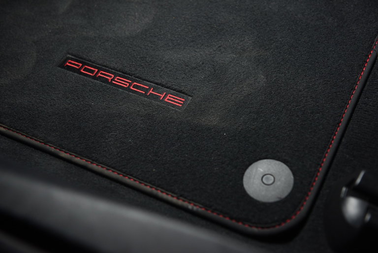 Porsche 991 Carrera GTS