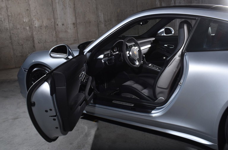 Porsche 991 Carrera GTS
