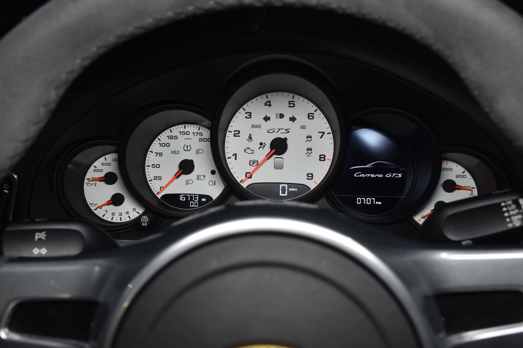 Porsche 991 Carrera GTS