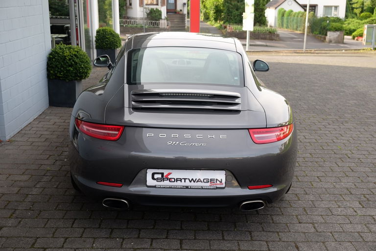 Porsche 991 Carrera