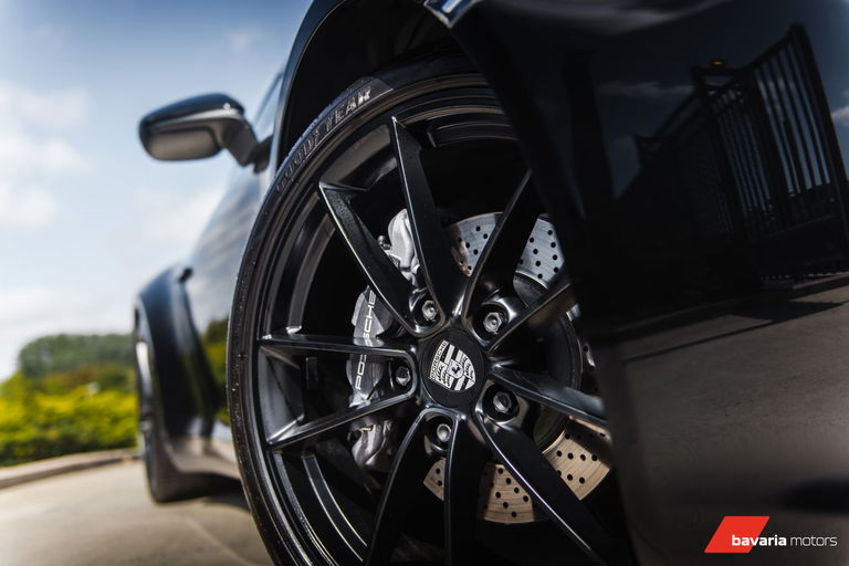 Porsche 992 Carrera 4