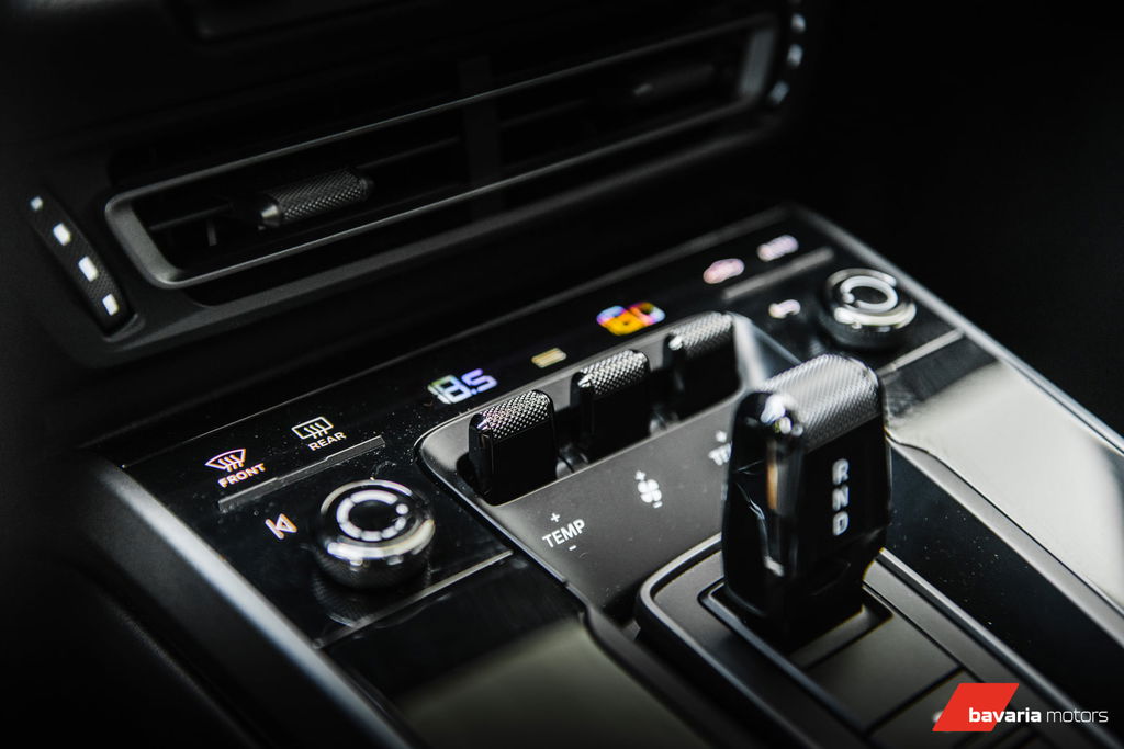 Porsche 992 Carrera 4