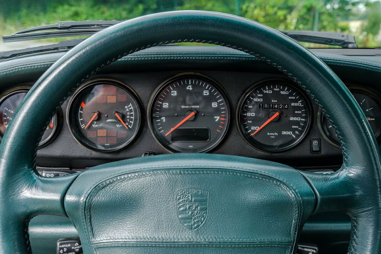 Porsche 993 Carrera 4S
