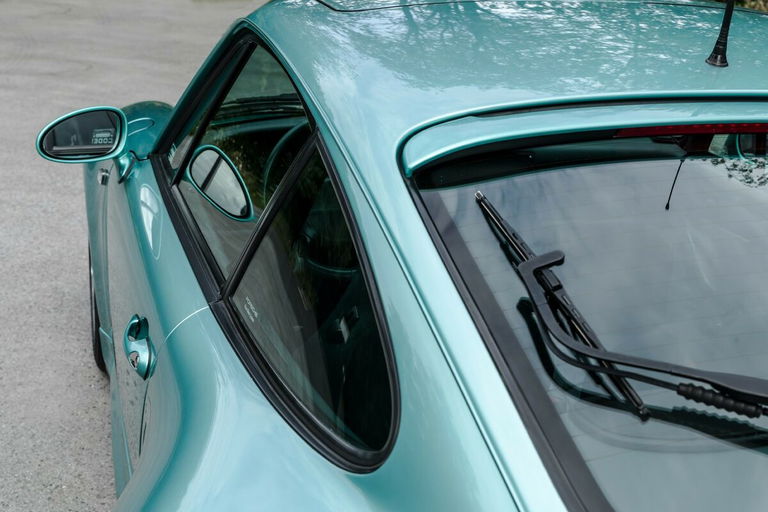 Porsche 993 Carrera 4S