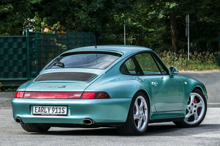 Porsche 993 Carrera 4S