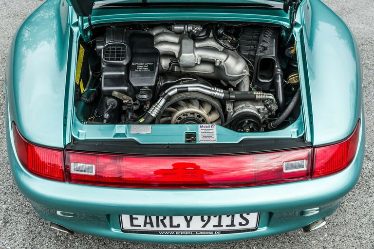 Porsche 993 Carrera 4S