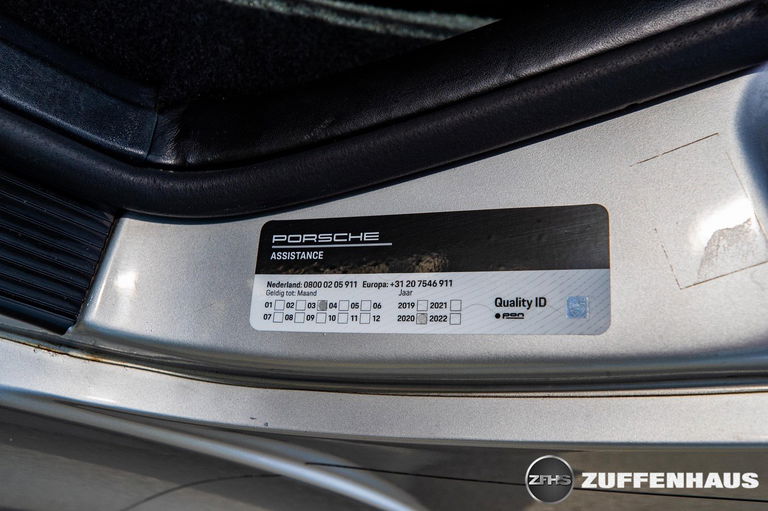 Porsche 993 Carrera 4S