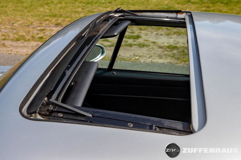 Porsche 993 Carrera 4S