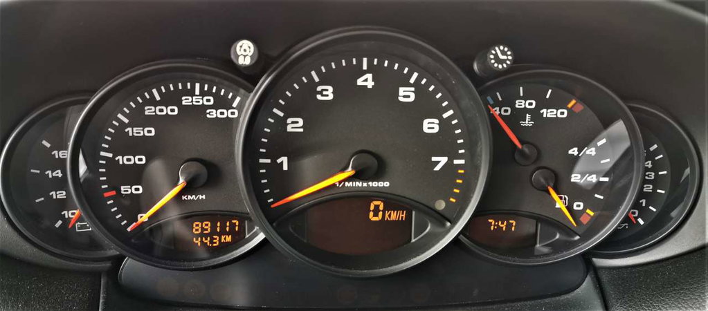 Porsche 996 Carrera 4
